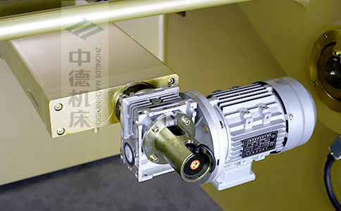 ZDS-640后檔料減速電機(jī)，質(zhì)量好，模擬運(yùn)算定位速度快.jpg